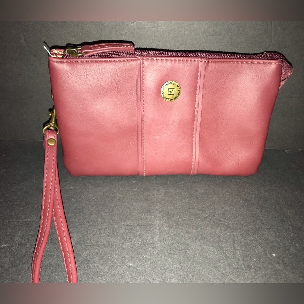 Stone Mountain Leather Burgundy Wallet/Wristlet/Coin/Change Zipper Card Pockets
